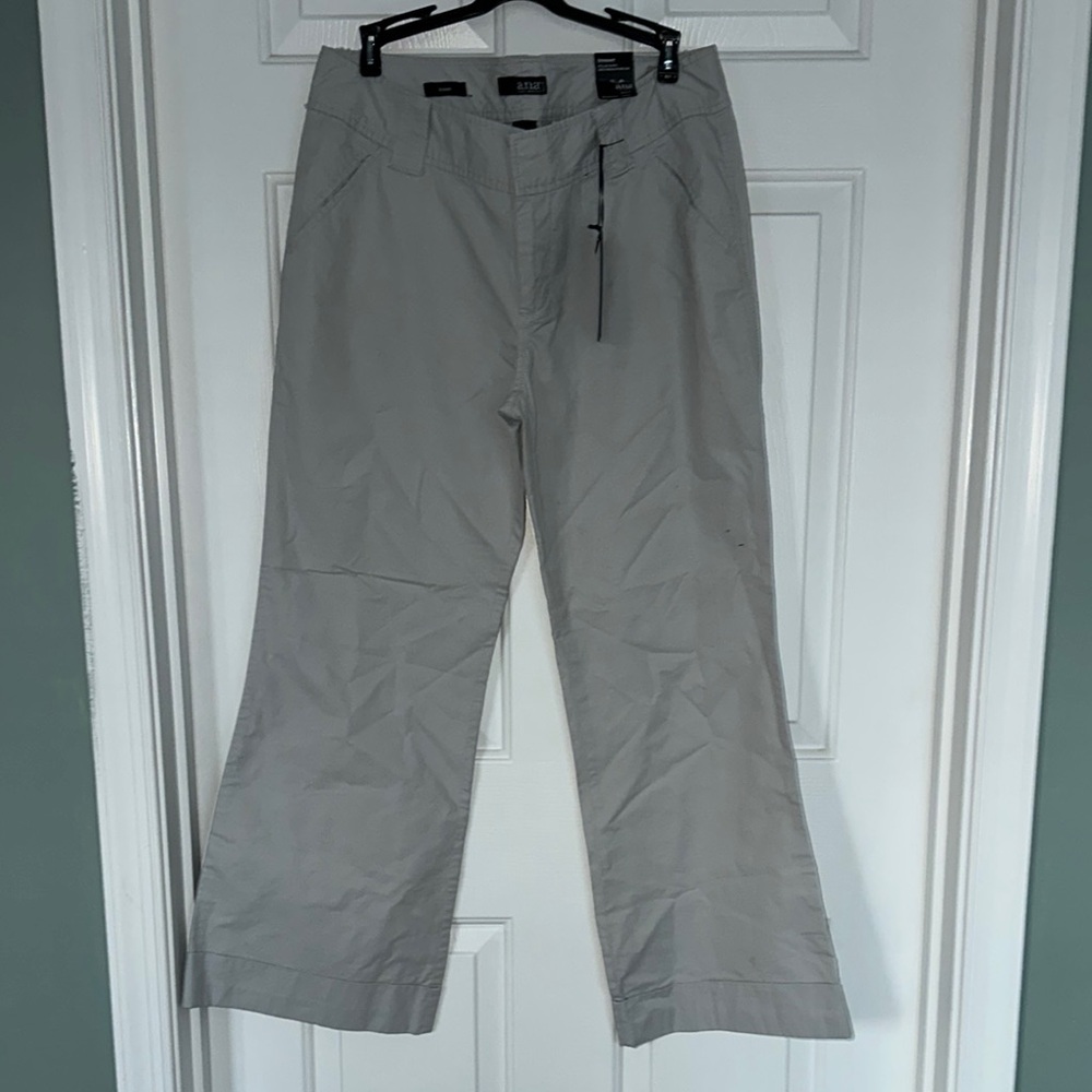 Women’s trousers